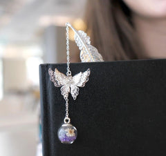 Elegant Silver Feather Bookmark with Butterfly Charm – Perfect Christmas Gift for Women, Moms & Teachers – Ideal for Book Lovers, Stocking Stuffers & Secret Santa – Beautifully Gift Boxed